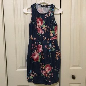 Dress with pockets